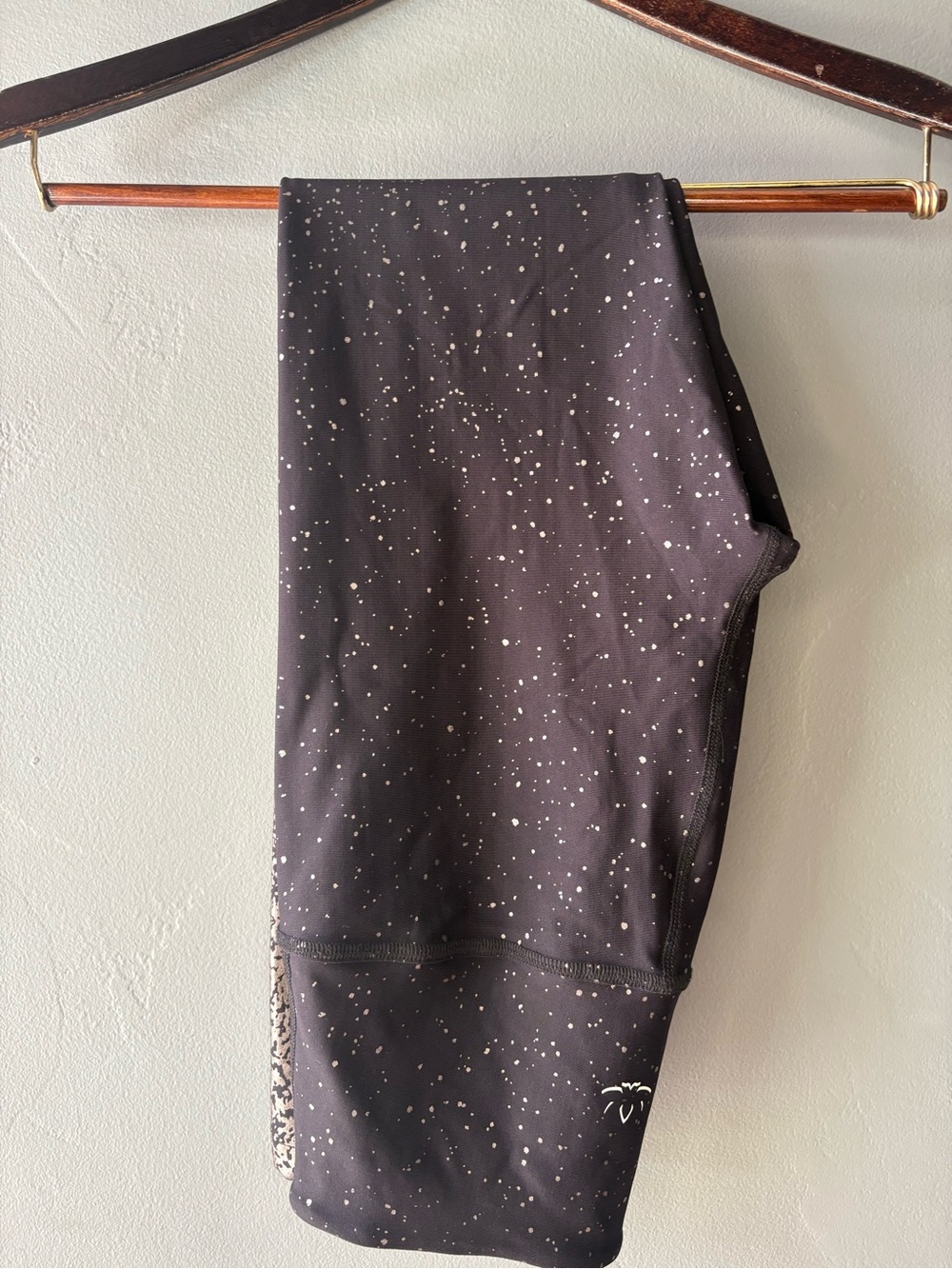 Beyond Yoga Alloy Speckle Leggings ~ Size M